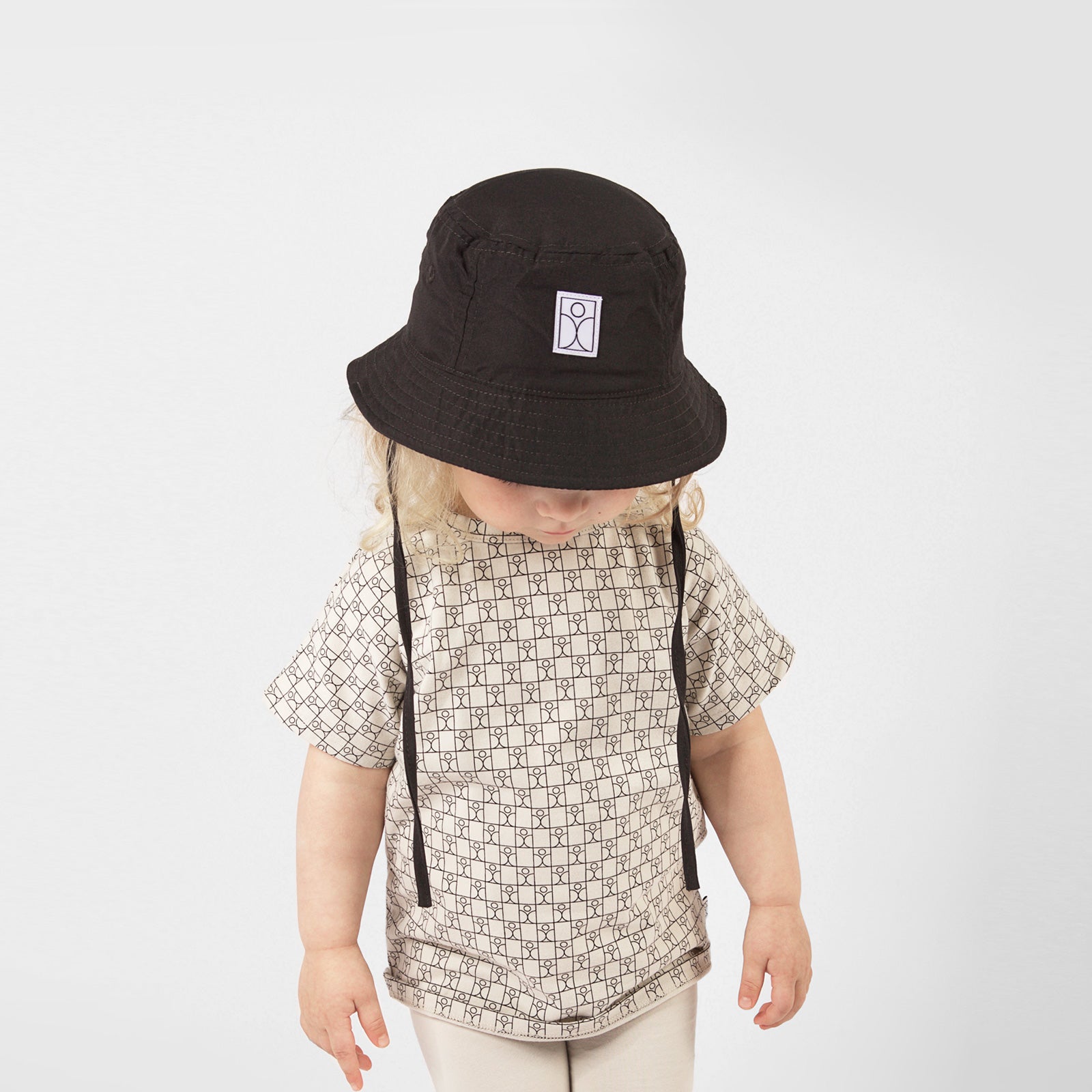 Schmeck Bucket Hat (Black)